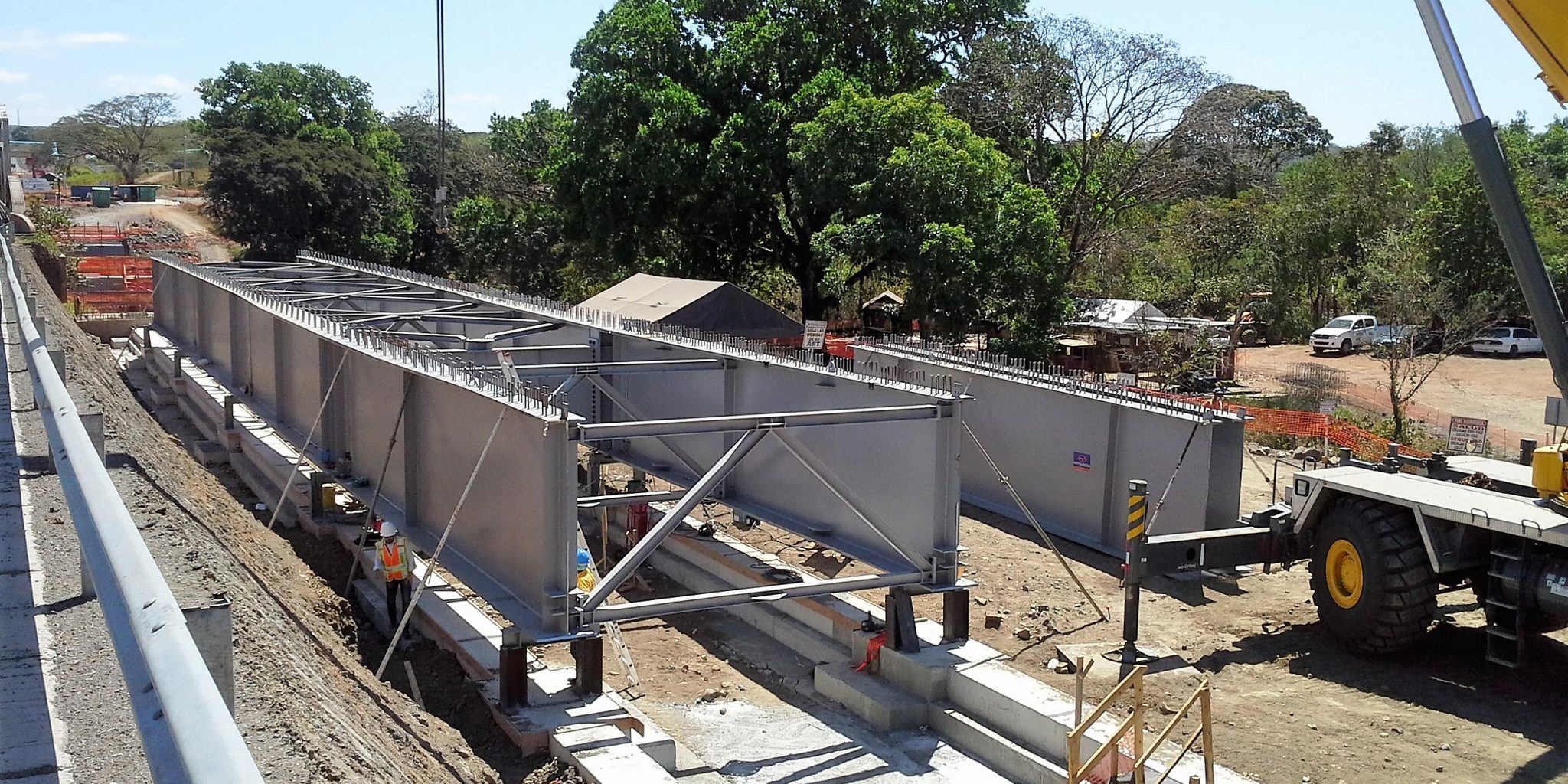 Metaldeza en Panamá Puente estructura metálica Panama Le Panama